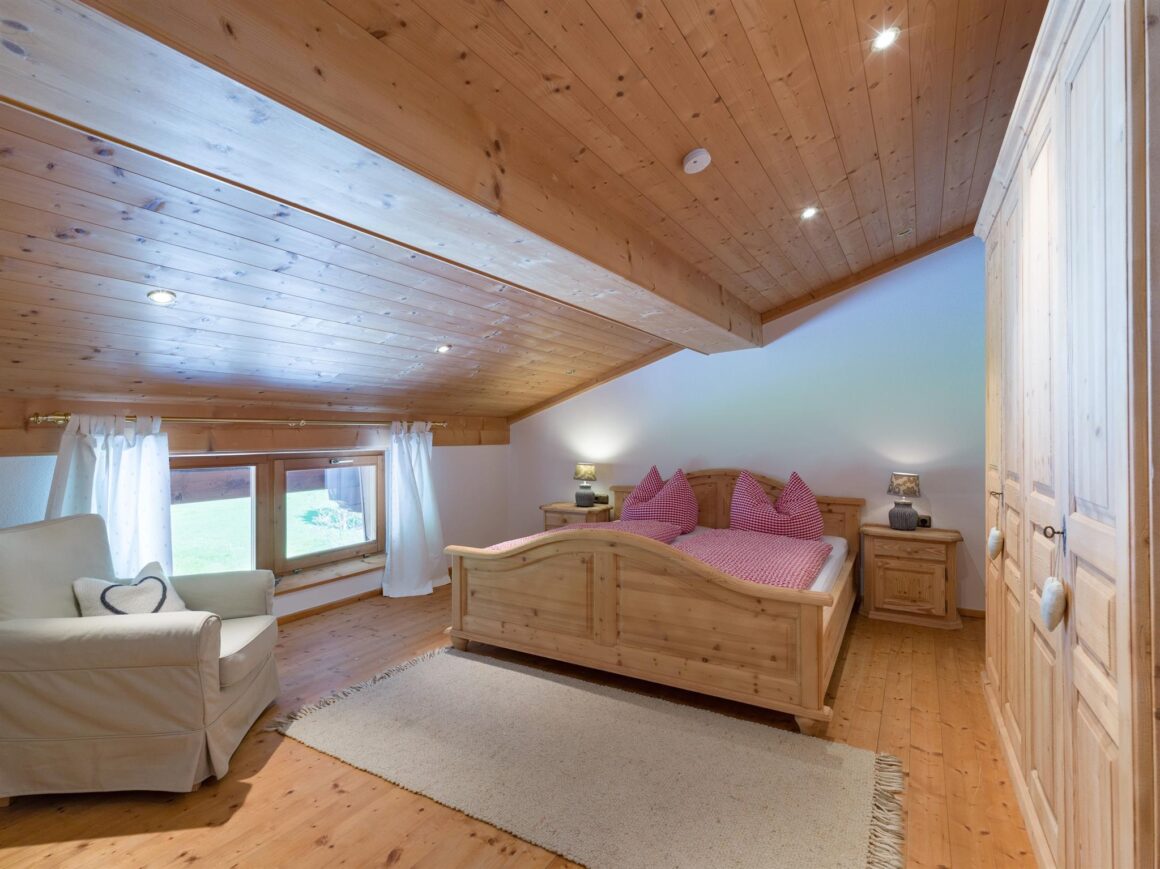 muehlberghof-koessen_appartement-kaiser_schlafzimmer_4 Ferienwohnung Kaiser