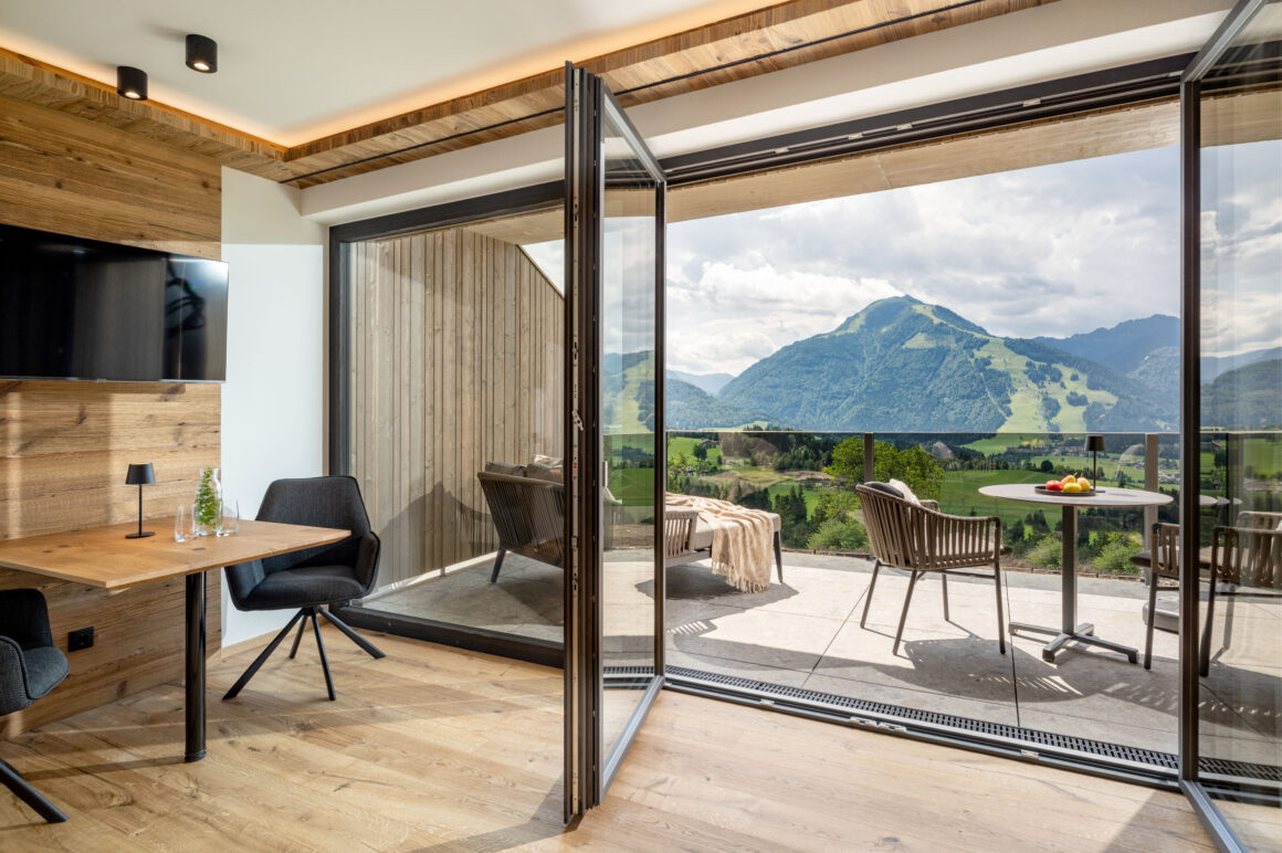 muehlberghof-koessen_ferienwohnung-alpenblick_wohnraum_1 Ferienwohnung Alpenblick