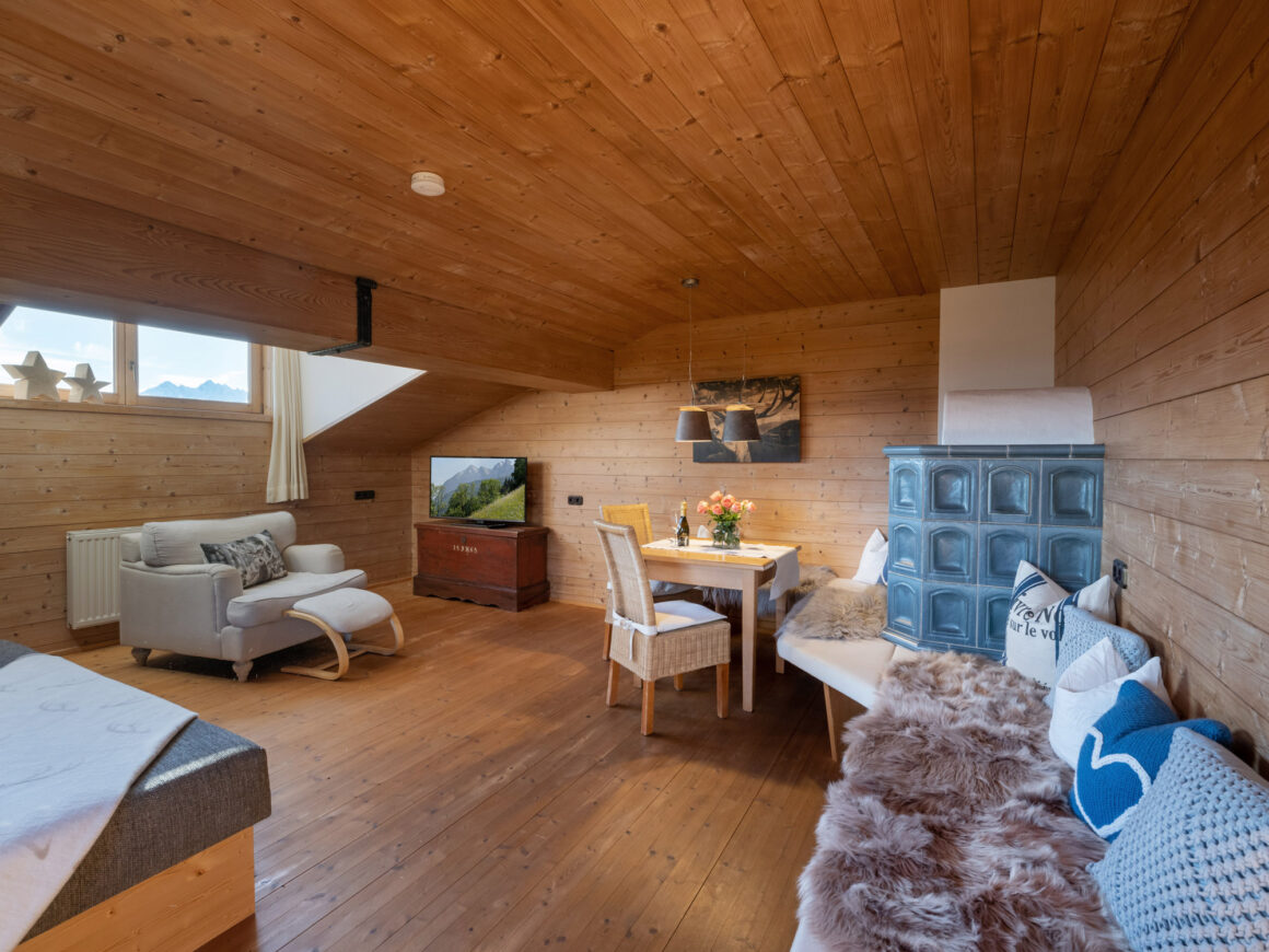 muehlberghof-koessen_ferienwohnung-muehlberg_wohnzimmer1_3 Ferienwohnung Mühlberg